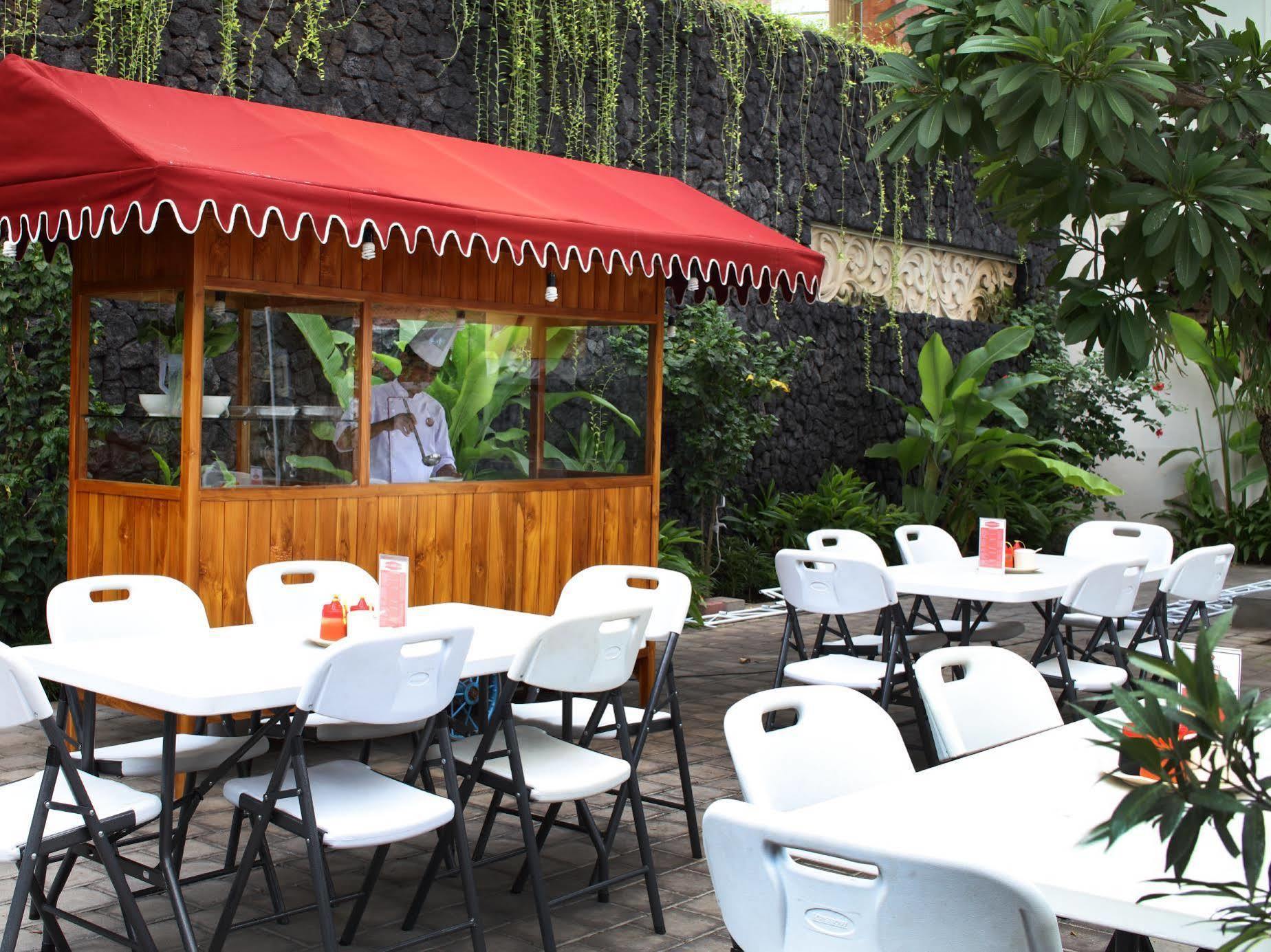Grand Mirah Boutique Hotel Денпасар Екстериор снимка